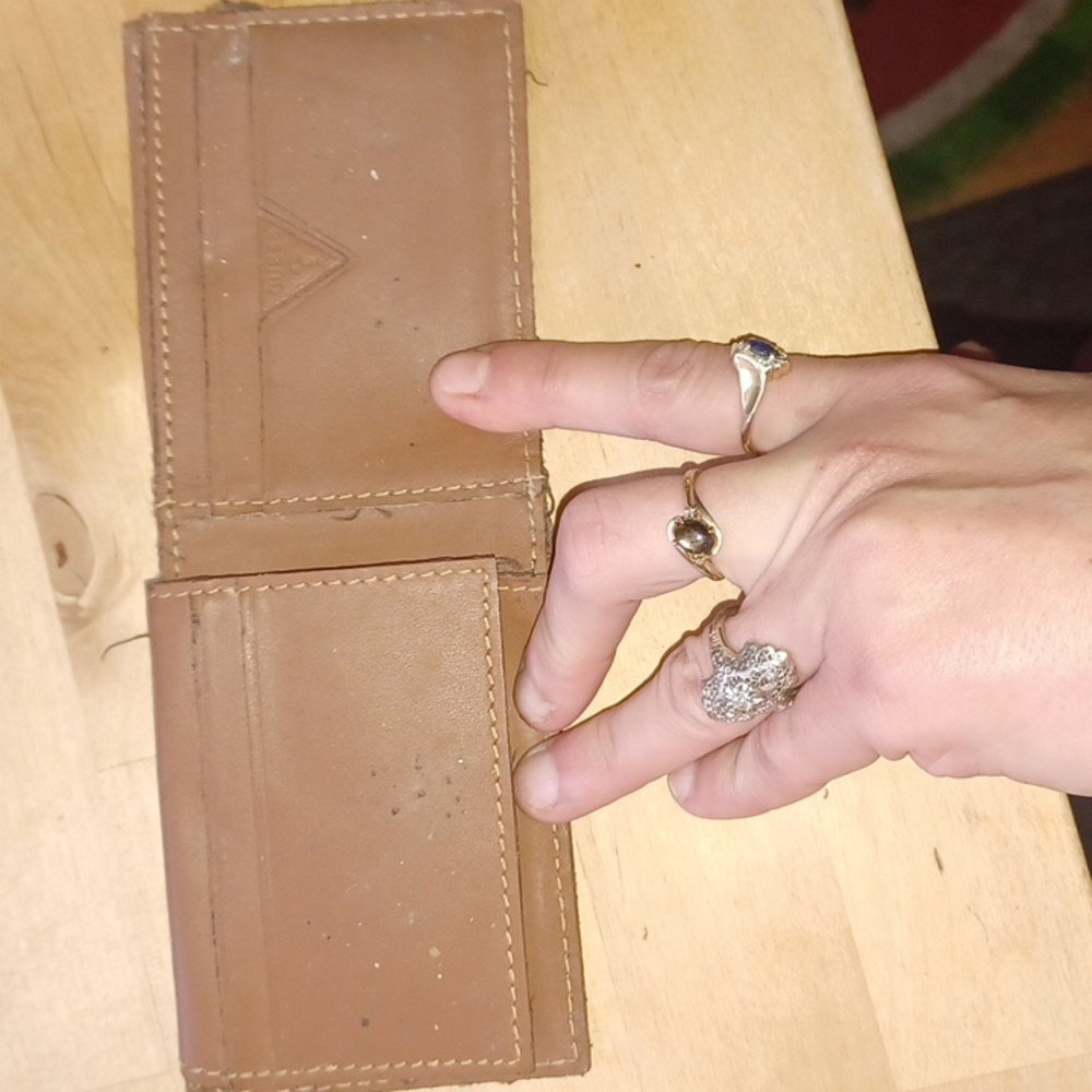 Wallet - Picture 2 of 4